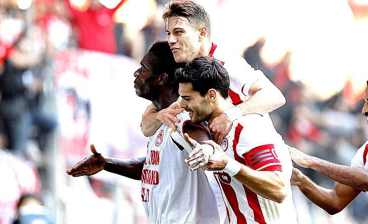 Απ’ το… λαιμό και τρεις βαθμοί στο σακούλι