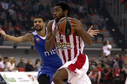 Αστεράτος Ολυμπιακός κορυφής