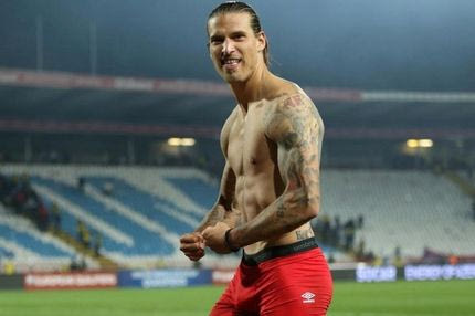 Ο… σέξι Πρίγιοβιτς δηλώνει πιστός