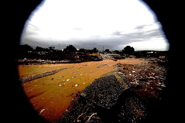 Aνήμερα 17 Νοέμβρη: Φοβού τους νοικοκυραίους…