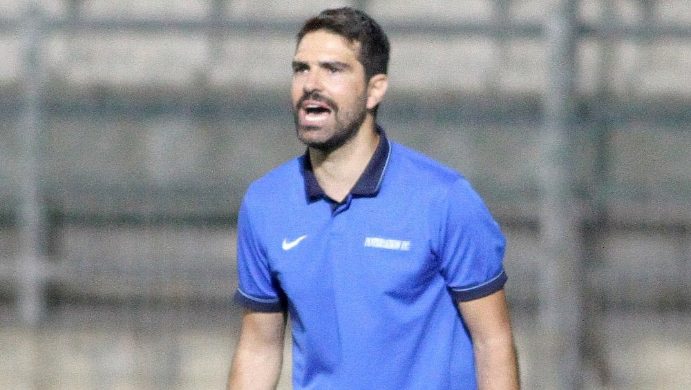 Ο Άγγελος έγινε… Μανωλιός