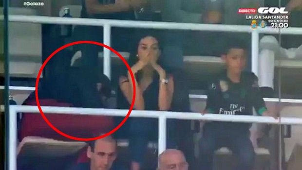 Τα πέναλτι του Ρονάλντο τα αντέχει η σύντροφος, όχι η μαμά του!