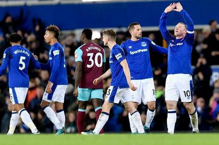 Ο Ρούνεϊ “σκότωσε” τον Χαρτ με γκολάρα από το κέντρο! (ΒΙΝΤΕΟ)