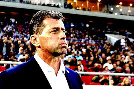 Ακατάλληλος και με τη βούλα ο Σκίμπε