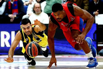 Μπάζερ με φόλοου η Φενέρμπαχτσε και… τέζα η ΤΣΣΚΑ!