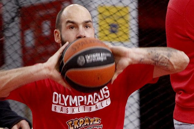Σιγά μην χάσει το κέφι του ο Σπανούλης
