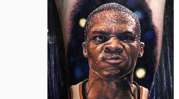 Απίστευτο τατουάζ του Γουέστμπρουκ που μοιάζει με… φωτογραφία!