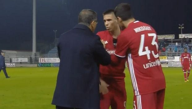 Τρελά νεύρα Τζούρτζεβιτς, έσκισε τη φανέλα του!