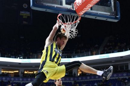 Μην πάτε κοντά στον Βέσελι, θα σας βάλει στα καλάθια! (VIDEO)