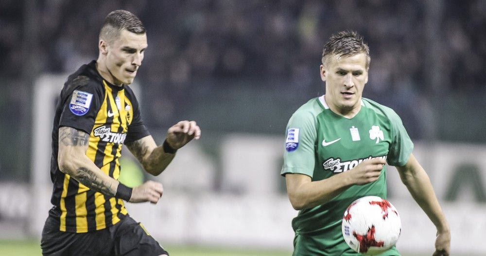 To φιλάκι του Βράνιες στην κερκίδα