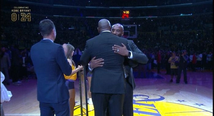 Ανατριχίλα και Καβάφης στην απόσυρση της φανέλας του Κόμπε