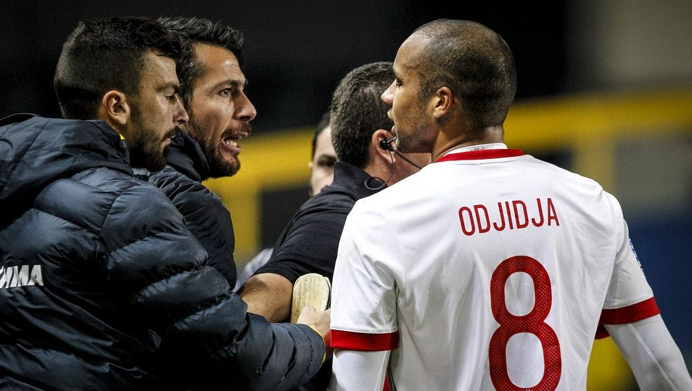 Έφτυσε τον πάγκο του Παναιτωλικού ο Οφόε!