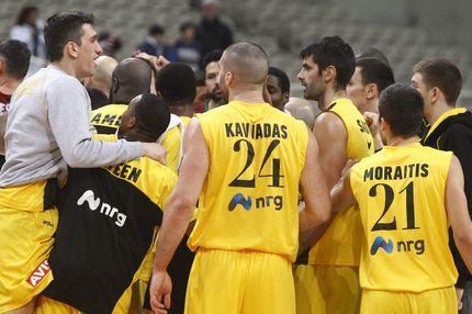 Πόσο πιο κάτω να βάλει το εισιτήριο η ΑΕΚ;