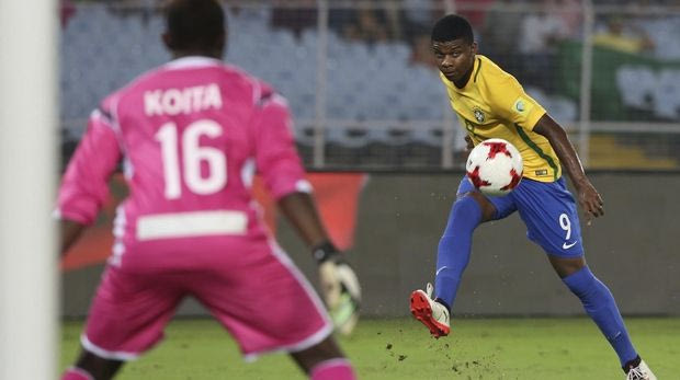 Γι’ αυτόν τον 17χρονο “ξηλώνεται” ο Σιμεόνε