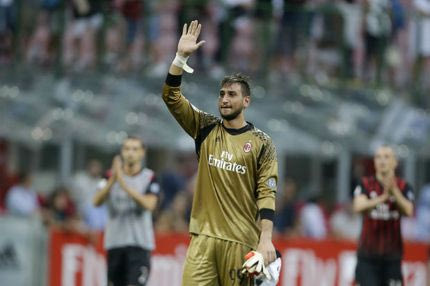 Ποιος Ντοναρούμα; Η Μίλαν αποκάλυψε νέο… νήπιο για τα καρέ της