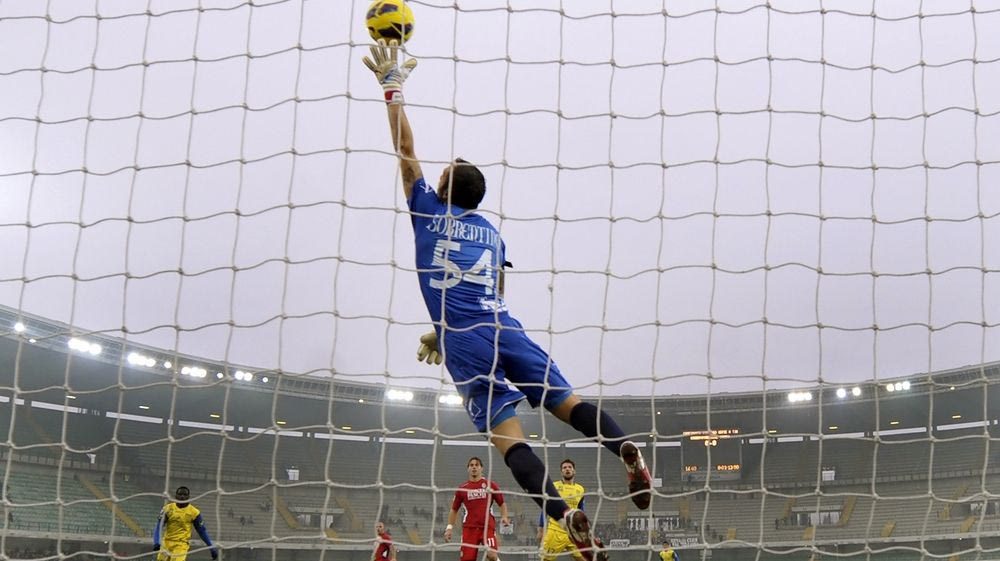 Ο Σορεντίνο ντύθηκε… Μπουφόν!