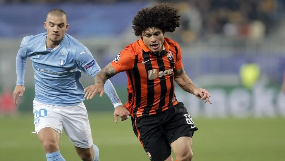 Γιατί παίρνει Αζεβέδο και όχι Χουλτ