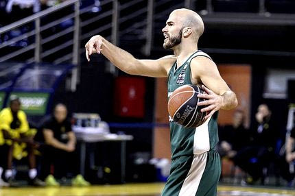 Koστούμι Ευρωλίγκας ο Καλάθης στο σπίτι του Γκάλη