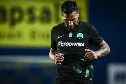 Τελική συζήτηση με τον Τσάβες για το “μένω ή φεύγω”