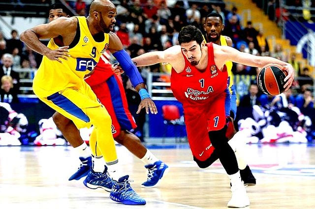 Ντε Κολό, Σέρχιο και… Αγιος ο Θεός στη Μόσχα