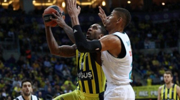 Σταυροφόρος Ντόντσιτς, αφαίρεσε το στέμμα από τη Φενέρμπαχτσε