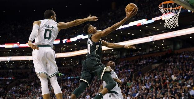 Η Βοστόνη “βάφτηκε” ελληνική και ο Αντετοκούνμπο τους έκανε δώρο 40άρα!