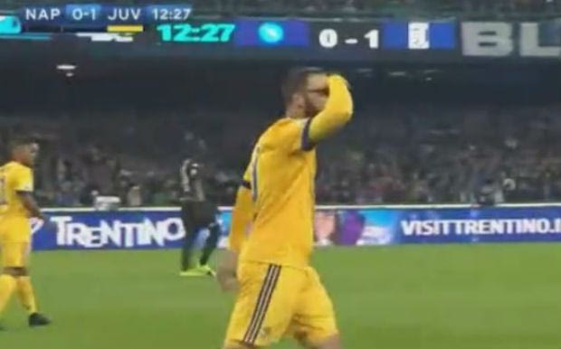 Γκολ και… ειρωνεία μέσα στη Νάπολι ο Ιγκουαΐν