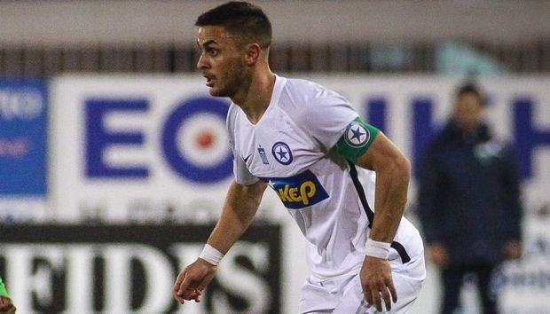 Αφήνει τους “δικούς του” και παίρνει τον αρχηγό