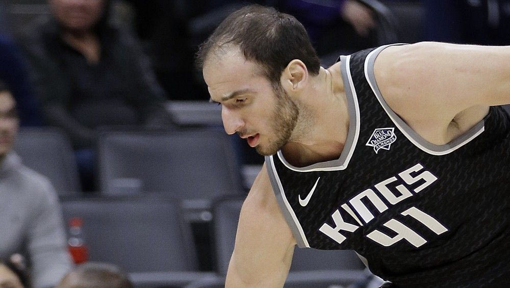 Θα μας τρελάνει όλους ο Κουφός!