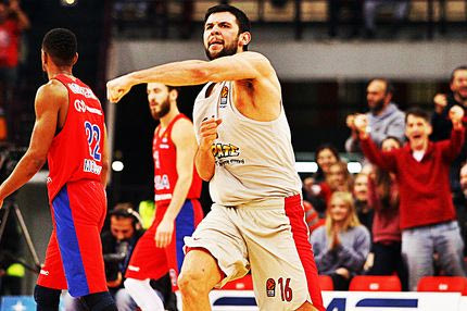 Μισός, αλλά… Ολυμπιακός!