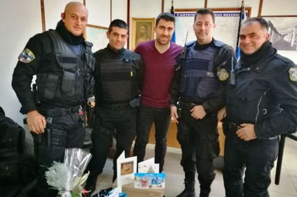 Το δώρο του Σωκράτη στους Μεσσήνιους αστυνομικούς