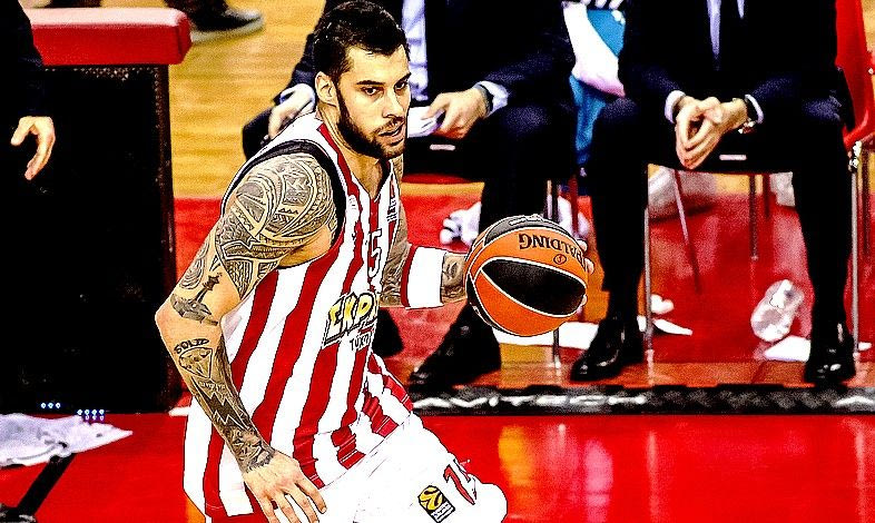 Ο Γιώργος είναι… κολοσσός!