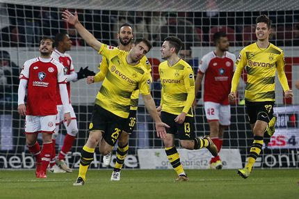 Στον Σωκράτη λείπει η Ελλάδα και δεν το κρύβει…