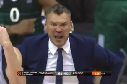 Γιατί έπαθε… Ομπράντοβιτς με παίκτη του ο Σάρας