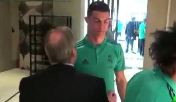 Με το… ζόρι αγκαλιάστηκαν Κριστιάνο Ρονάλντο – Πέρεθ