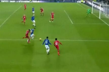 Διπλή απόφαση-σκάνδαλο υπέρ της Έβερτον!