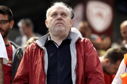 Δεν θα αφήσει να πέσει τίποτα κάτω στο γραφείο του Βασιλειάδη ο Ολυμπιακός