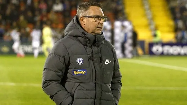 Τα έβαλε με τον διαιτητή ο Κάναντι