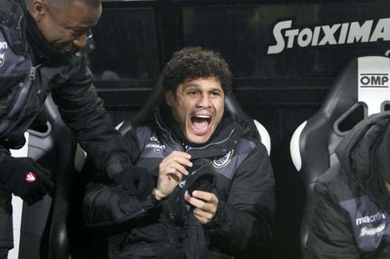 Με τι έσκασε στα γέλια ο Αζεβέδο;