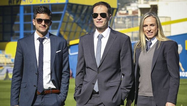 You style rocks (not)… Πουλημάς