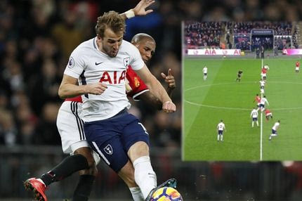 Κι όμως, το γκολ-ρεκόρ της Τότεναμ δεν έπρεπε να μετρήσει!