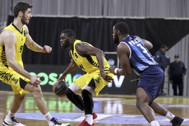 Οι Αμερικανοί (του Κόροιβου) νίκησαν τους Έλληνες (Άρη)