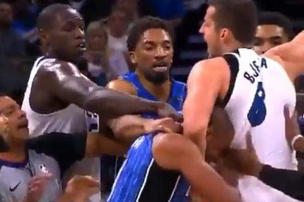 Χτυπήματα μποξ ο Αφλάλο, κεφαλοκλείδωμα ο Μπιέλιτσα