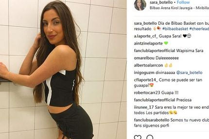 Γιόρτασε μεταγραφή 65.000.000 ευρώ με φιλί εντός γηπέδου!