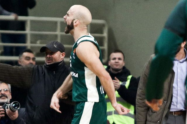 Από μηχανής… Καλάθης!