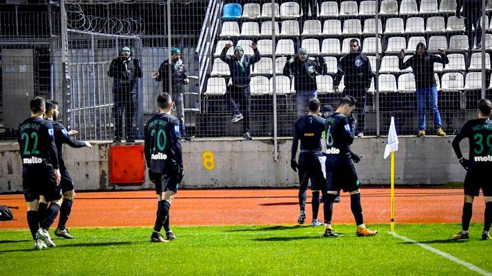 Τι είπαν στους Κουρμπέλη και Δώνη οι οπαδοί και τι απάντησαν οι παίκτες