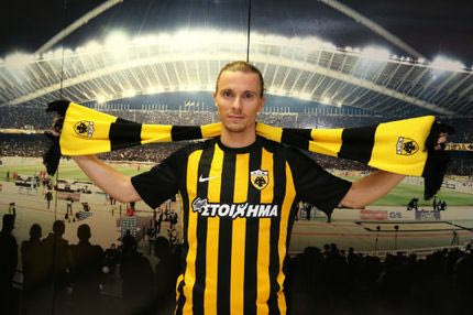 Με Χουλτ βασικό η ΑΕΚ!