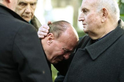 Πανελλήνια συγκίνηση στο τελευταίο αντίο στον Λουκανίδη