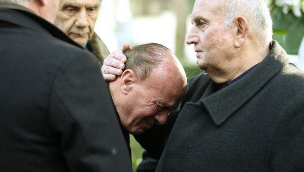 Πανελλήνια συγκίνηση στο τελευταίο αντίο στον Λουκανίδη