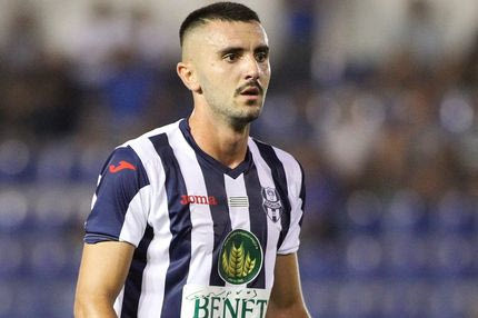 Έξαλλος ο Κούρος στην αλλαγή του